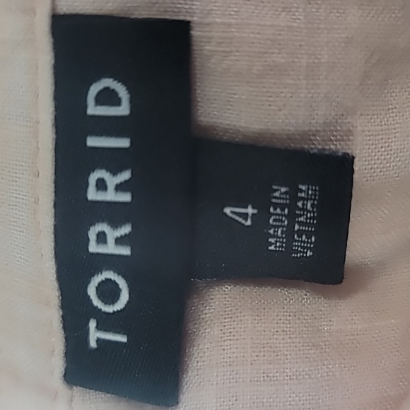TORRID Beachy Shirt Women's Peach Blush Button Down Relaxed Size 4 (26/28) - Picture 9 of 9